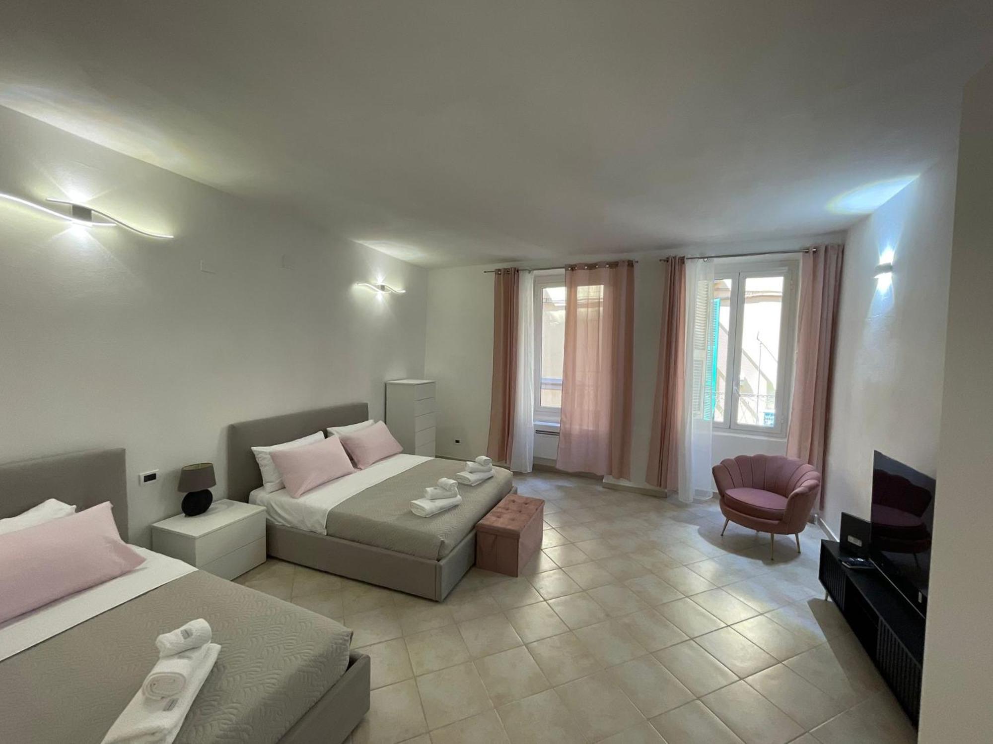 Elena&Bryan Guest House La Spezia Bagian luar foto